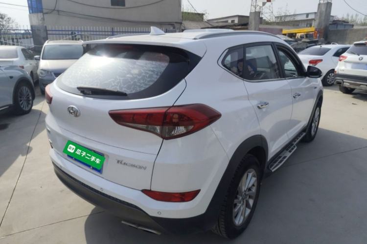 Used Hyundai Tucson 2015 1.6T Dual-Clutch Two-Wheel-Drive Smart Model Rear Right 45 Deg