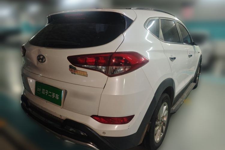 Used Hyundai Tucson 2015 1.6T Dual-Clutch Two-Wheel-Drive Smart Model Rear Right 45 Deg