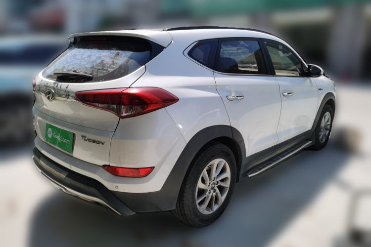 Used Hyundai Tucson 2015 1.6T Dual-Clutch Two-Wheel-Drive Smart Model Rear Right 45 Deg