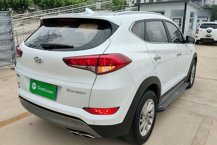 Used Hyundai Tucson 2015 1.6T Dual-Clutch Two-Wheel-Drive Smart Model Rear Right 45 Deg