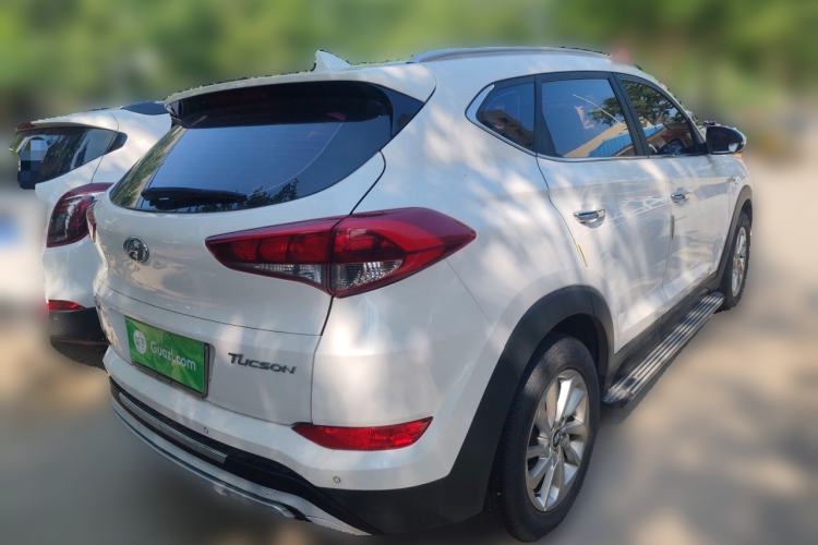 Used Hyundai Tucson 2015 1.6T Dual-Clutch Two-Wheel-Drive Smart Model Rear Right 45 Deg