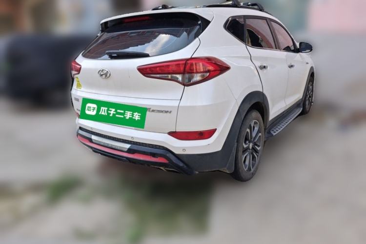 Used Hyundai Tucson 2015 1.6T Dual-Clutch Two-Wheel-Drive Leading Model Rear Right 45 Deg