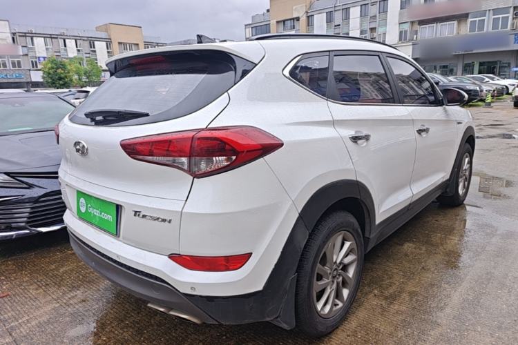 Used Hyundai Tucson 2015 1.6T Dual-Clutch Two-Wheel-Drive Smart Model Rear Right 45 Deg
