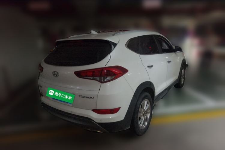 Used Hyundai Tucson 2015 1.6T Dual-Clutch Two-Wheel-Drive Smart Model Rear Right 45 Deg