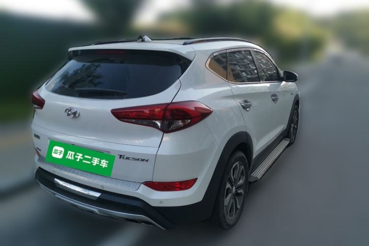 Used Hyundai Tucson 2015 1.6T Dual-Clutch Two-Wheel-Drive Leading Model Rear Right 45 Deg