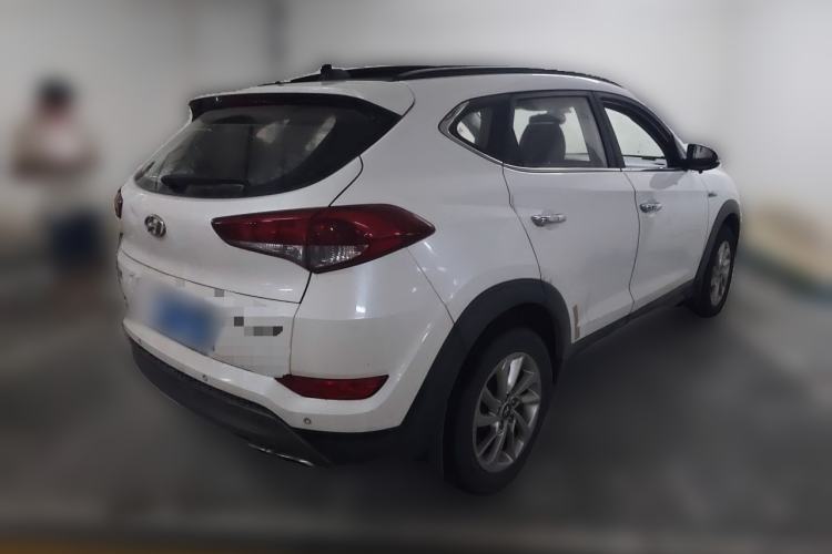 Used Hyundai Tucson 2015 1.6T Dual-Clutch Two-Wheel-Drive Smart Model Rear Right 45 Deg