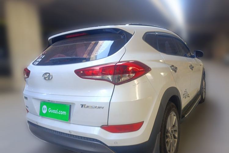 Used Hyundai Tucson 2015 1.6T Dual-Clutch Two-Wheel-Drive Smart Model Rear Right 45 Deg