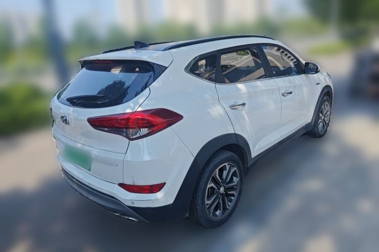 Used Hyundai Tucson 2015 1.6T Dual-Clutch Two-Wheel-Drive Leading Model Rear Right 45 Deg