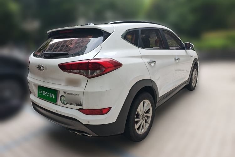 Used Hyundai Tucson 2015 1.6T Dual-Clutch Two-Wheel-Drive Smart Model Rear Right 45 Deg