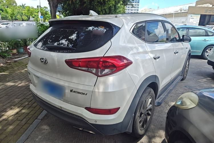 Used Hyundai Tucson 2015 1.6T Dual-Clutch Two-Wheel-Drive Smart Model Rear Right 45 Deg