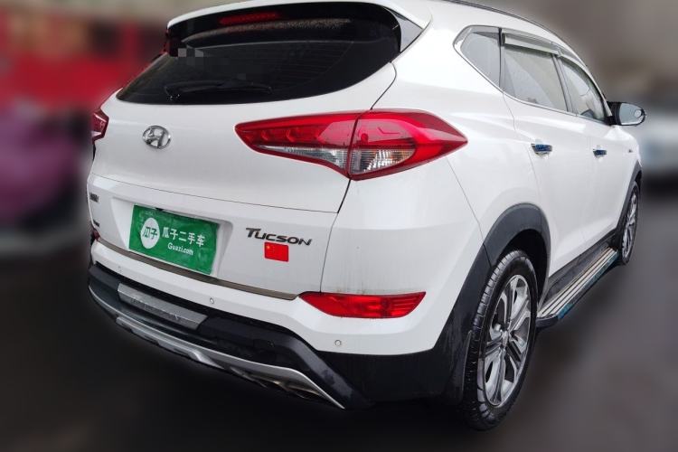Used Hyundai Tucson 2015 1.6T Dual-Clutch Two-Wheel-Drive Leading Model Rear Right 45 Deg