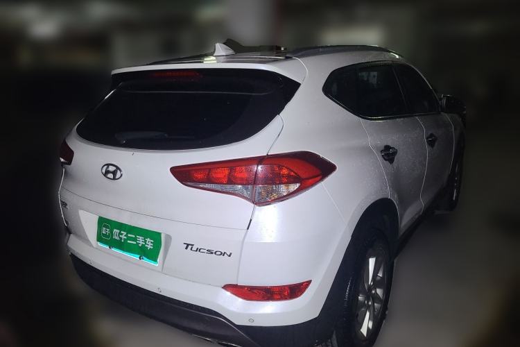 Used Hyundai Tucson 2015 1.6T Dual-Clutch Two-Wheel-Drive Smart Model Rear Right 45 Deg