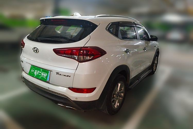 Used Hyundai Tucson 2015 1.6T Dual-Clutch Two-Wheel-Drive Smart Model Rear Right 45 Deg