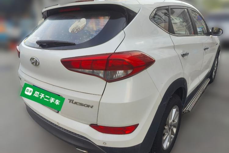 Used Hyundai Tucson 2015 1.6T Dual-Clutch Two-Wheel-Drive Smart Model Rear Right 45 Deg