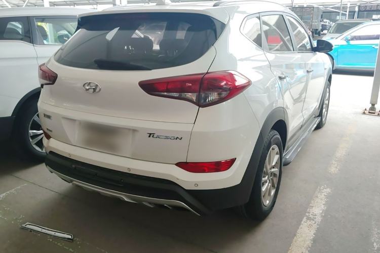 Used Hyundai Tucson 2015 1.6T Dual-Clutch Two-Wheel-Drive Smart Model Rear Right 45 Deg