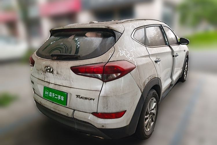Used Hyundai Tucson 2015 1.6T Dual-Clutch Two-Wheel-Drive Smart Model Rear Right 45 Deg