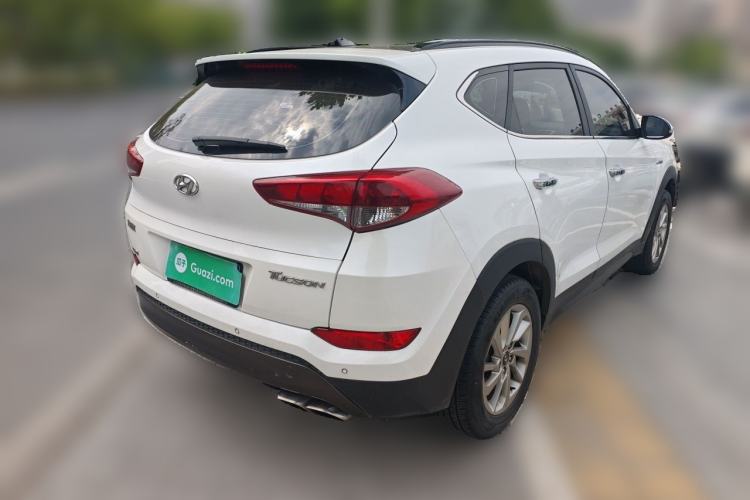 Used Hyundai Tucson 2015 1.6T Dual-Clutch Two-Wheel-Drive Smart Model Rear Right 45 Deg