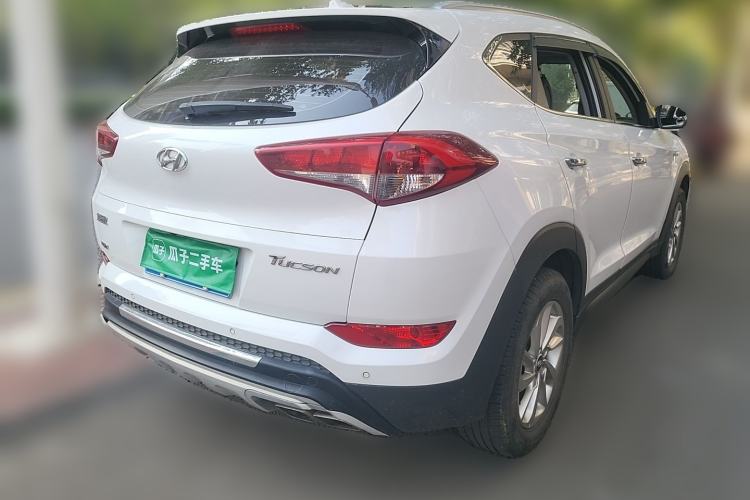 Used Hyundai Tucson 2015 1.6T Dual-Clutch Two-Wheel-Drive Smart Model Rear Right 45 Deg