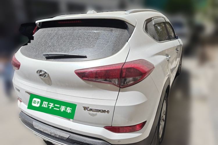 Used Hyundai Tucson 2015 1.6T Dual-Clutch Two-Wheel-Drive Smart Model Rear Right 45 Deg