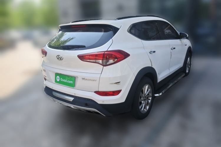 Used Hyundai Tucson 2015 1.6T Dual-Clutch Two-Wheel-Drive Smart Model Rear Right 45 Deg