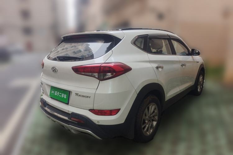 Used Hyundai Tucson 2015 1.6T Dual-Clutch Two-Wheel-Drive Smart Model Rear Right 45 Deg
