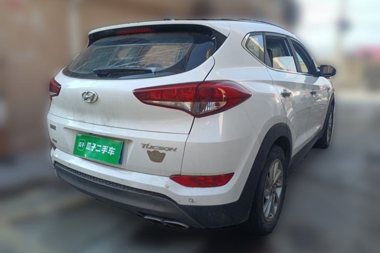Used Hyundai Tucson 2015 1.6T Dual-Clutch Two-Wheel-Drive Smart Model Rear Right 45 Deg