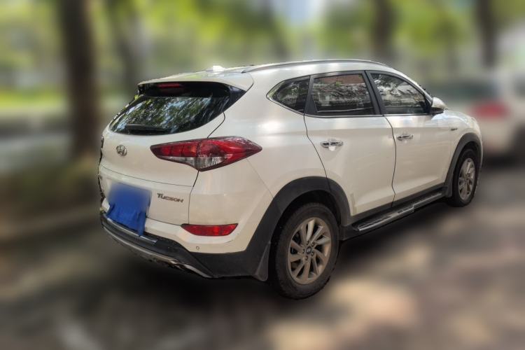 Used Hyundai Tucson 2015 1.6T Dual-Clutch Two-Wheel-Drive Smart Model Rear Right 45 Deg