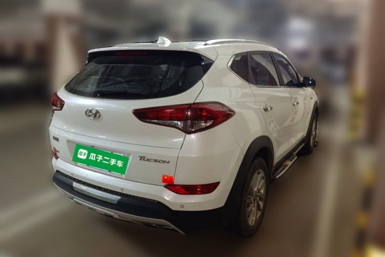 Used Hyundai Tucson 2015 1.6T Dual-Clutch Two-Wheel-Drive Smart Model Rear Right 45 Deg