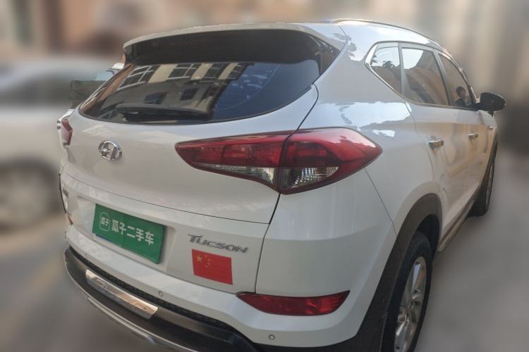 Used Hyundai Tucson 2015 1.6T Dual-Clutch Two-Wheel-Drive Smart Model Rear Right 45 Deg