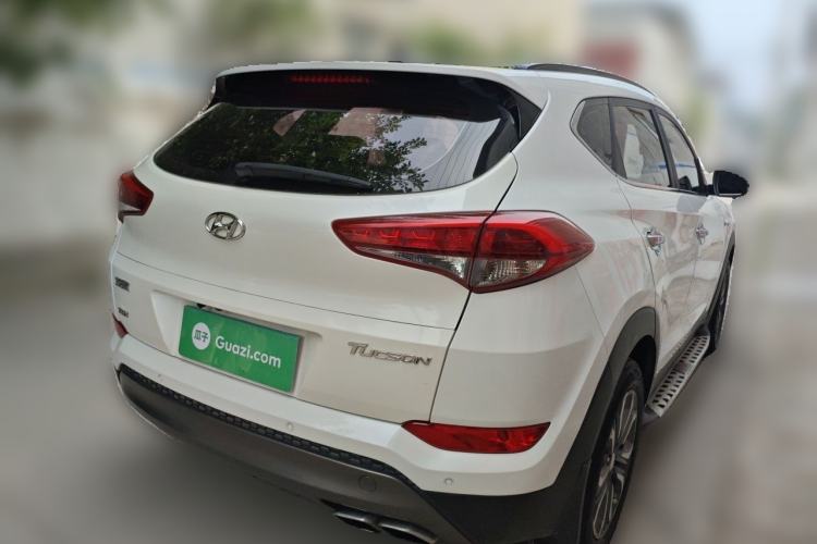 Used Hyundai Tucson 2015 1.6T Dual-Clutch Two-Wheel-Drive Leading Model Rear Right 45 Deg