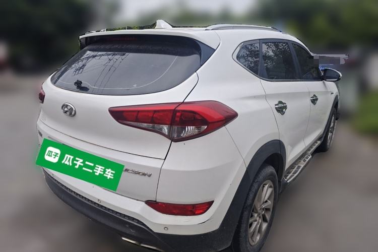 Used Hyundai Tucson 2015 1.6T Dual-Clutch Two-Wheel-Drive Smart Model Rear Right 45 Deg