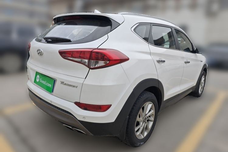 Used Hyundai Tucson 2015 1.6T Dual-Clutch Two-Wheel-Drive Smart Model Rear Right 45 Deg