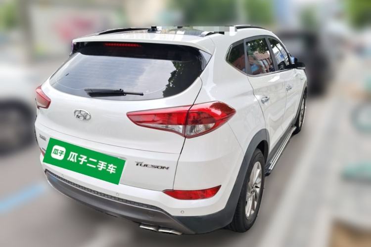 Used Hyundai Tucson 2015 1.6T Dual-Clutch Two-Wheel-Drive Smart Model Rear Right 45 Deg