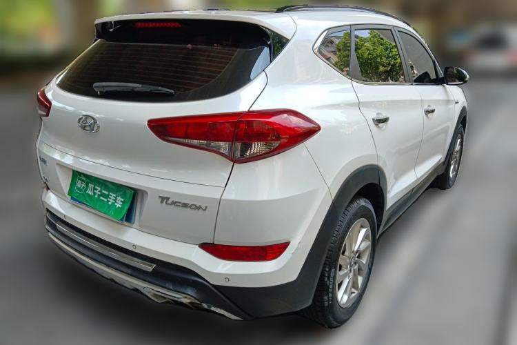 Used Hyundai Tucson 2015 1.6T Dual-Clutch Two-Wheel-Drive Smart Model Rear Right 45 Deg