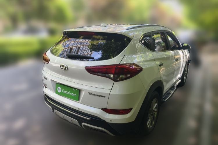 Used Hyundai Tucson 2015 1.6T Dual-Clutch Two-Wheel-Drive Smart Model Rear Right 45 Deg