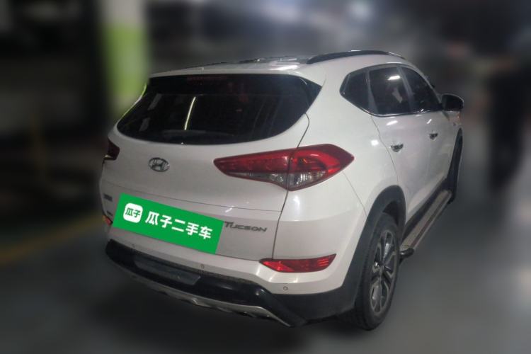 Used Hyundai Tucson 2015 1.6T Dual-Clutch Two-Wheel-Drive Leading Model Rear Right 45 Deg