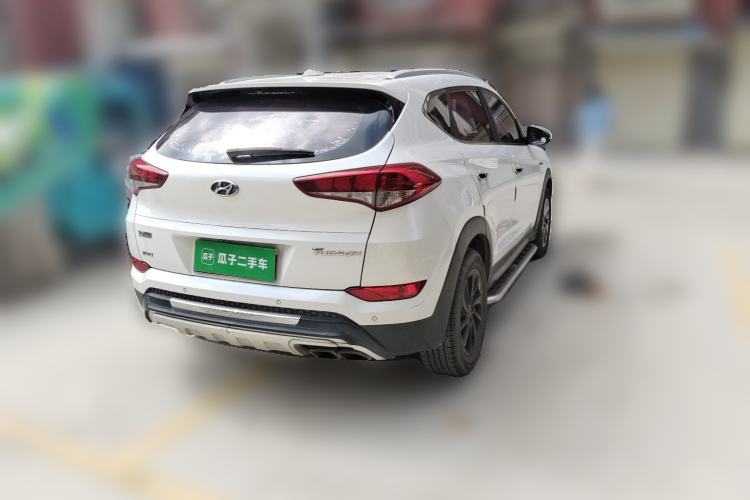 Used Hyundai Tucson 2015 1.6T Dual-Clutch Two-Wheel-Drive Smart Model Rear Right 45 Deg