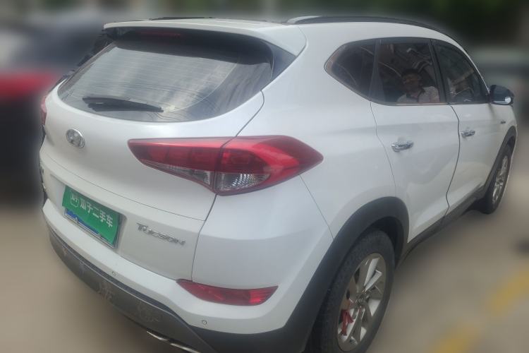 Used Hyundai Tucson 2015 1.6T Dual-Clutch Two-Wheel-Drive Smart Model Rear Right 45 Deg