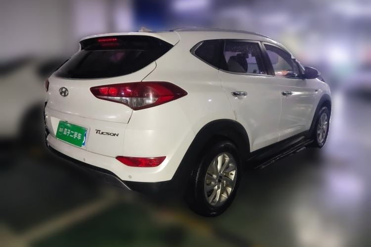 Used Hyundai Tucson 2015 1.6T Dual-Clutch Two-Wheel-Drive Smart Model Rear Right 45 Deg