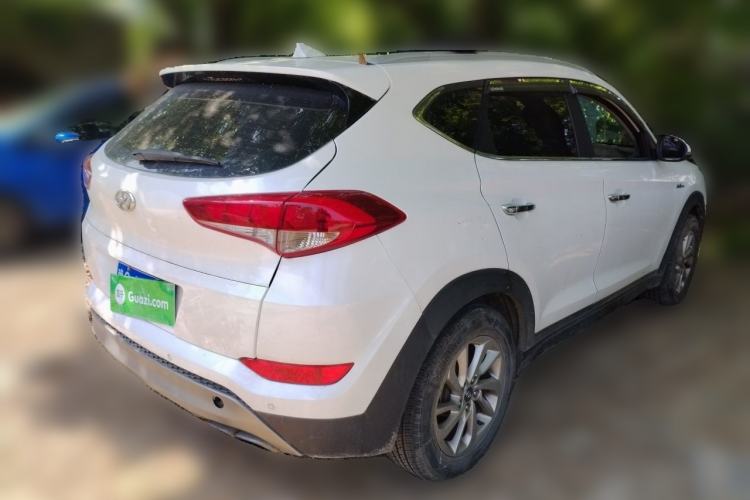 Used Hyundai Tucson 2015 1.6T Dual-Clutch Two-Wheel-Drive Smart Model Rear Right 45 Deg