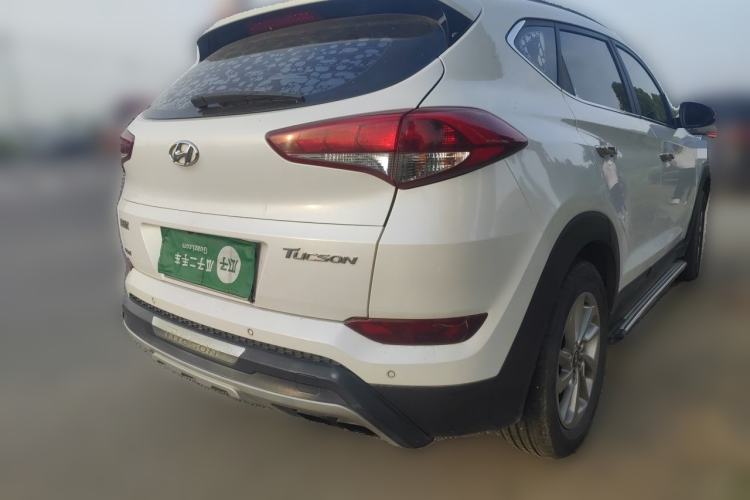 Used Hyundai Tucson 2015 1.6T Dual-Clutch Two-Wheel-Drive Smart Model Rear Right 45 Deg