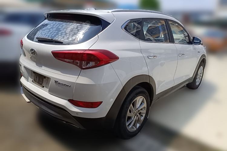 Used Hyundai Tucson 2015 1.6T Dual-Clutch Two-Wheel-Drive Smart Model Rear Right 45 Deg