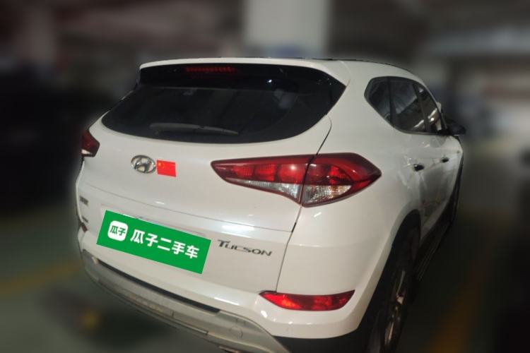 Used Hyundai Tucson 2015 1.6T Dual-Clutch Two-Wheel-Drive Smart Model Rear Right 45 Deg