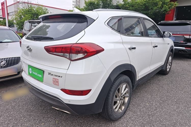 Used Hyundai Tucson 2015 1.6T Dual-Clutch Two-Wheel-Drive Smart Model Rear Right 45 Deg