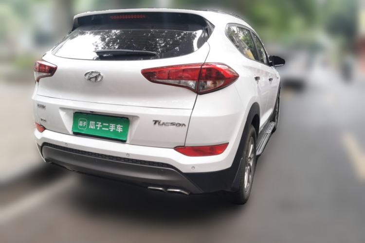 Used Hyundai Tucson 2015 1.6T Dual-Clutch Two-Wheel-Drive Smart Model Rear Right 45 Deg