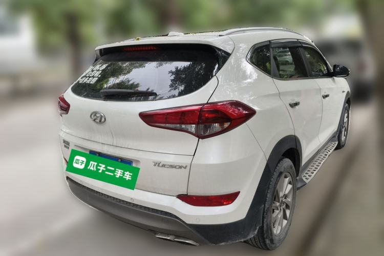 Used Hyundai Tucson 2015 1.6T Dual-Clutch Two-Wheel-Drive Smart Model Rear Right 45 Deg