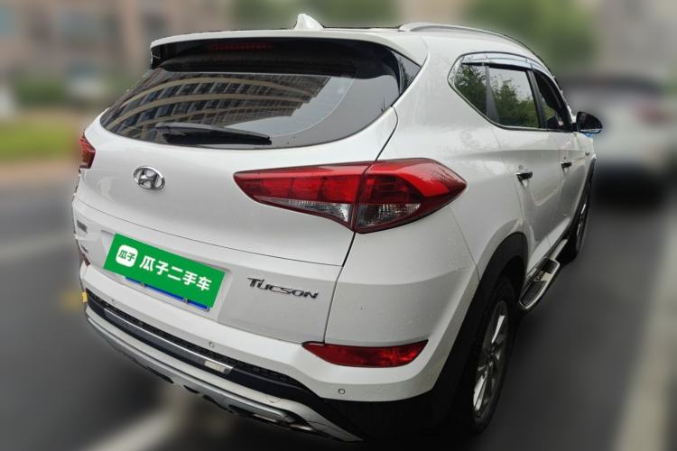 Used Hyundai Tucson 2015 1.6T Dual-Clutch Two-Wheel-Drive Smart Model Rear Right 45 Deg