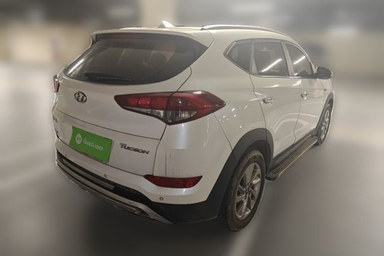 Used Hyundai Tucson 2015 1.6T Dual-Clutch Two-Wheel-Drive Smart Model Rear Right 45 Deg