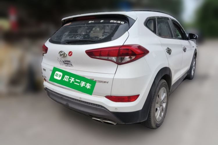 Used Hyundai Tucson 2015 1.6T Dual-Clutch Two-Wheel-Drive Smart Model Rear Right 45 Deg