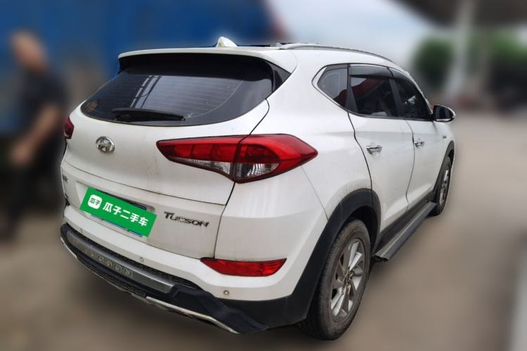 Used Hyundai Tucson 2015 1.6T Dual-Clutch Two-Wheel-Drive Smart Model Rear Right 45 Deg